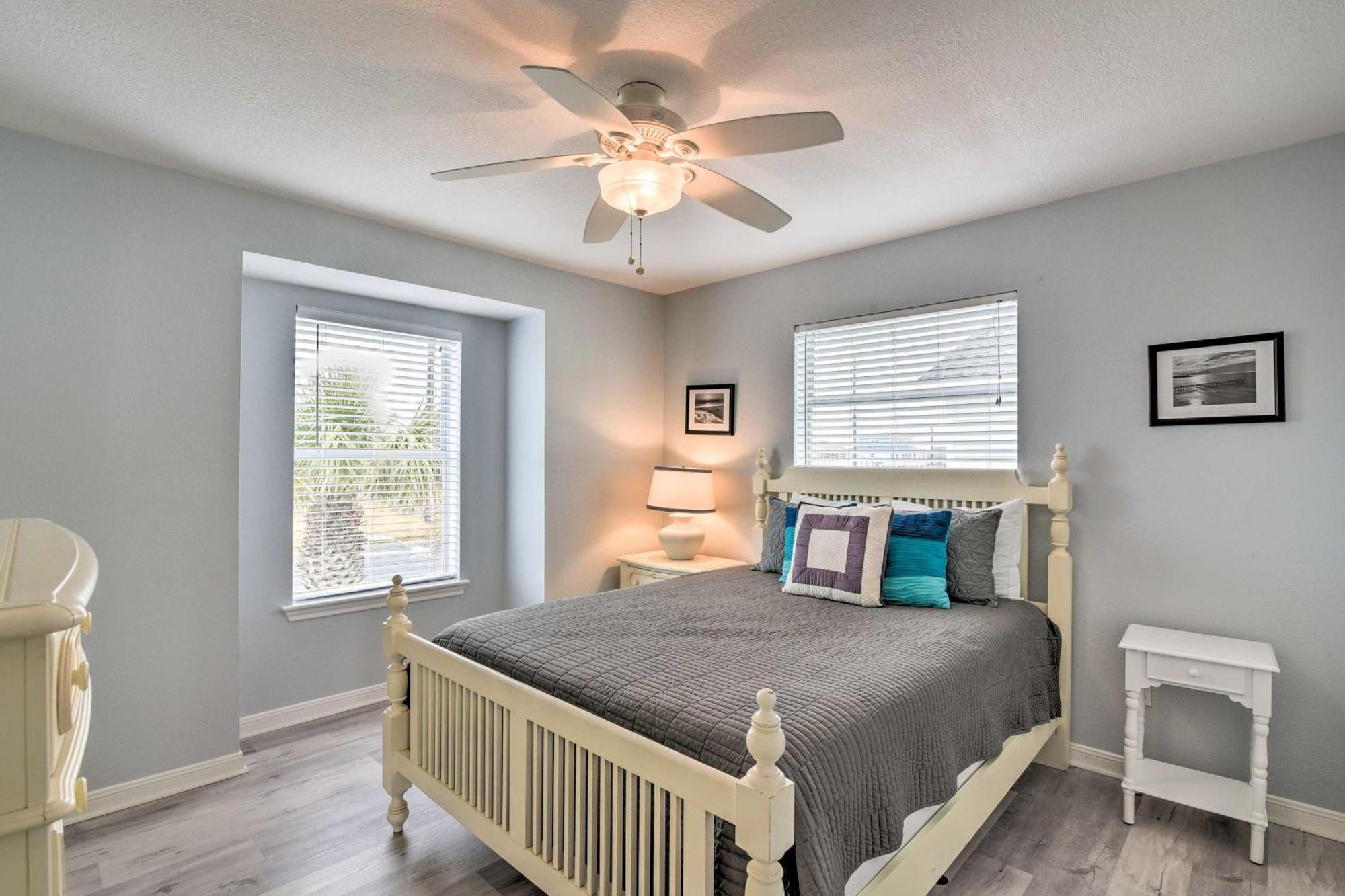 Oceanfront Galveston Home - Walk To Beach! 外观 照片