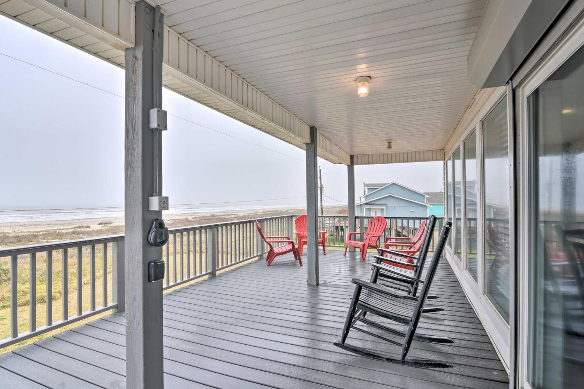 Oceanfront Galveston Home - Walk To Beach! 外观 照片