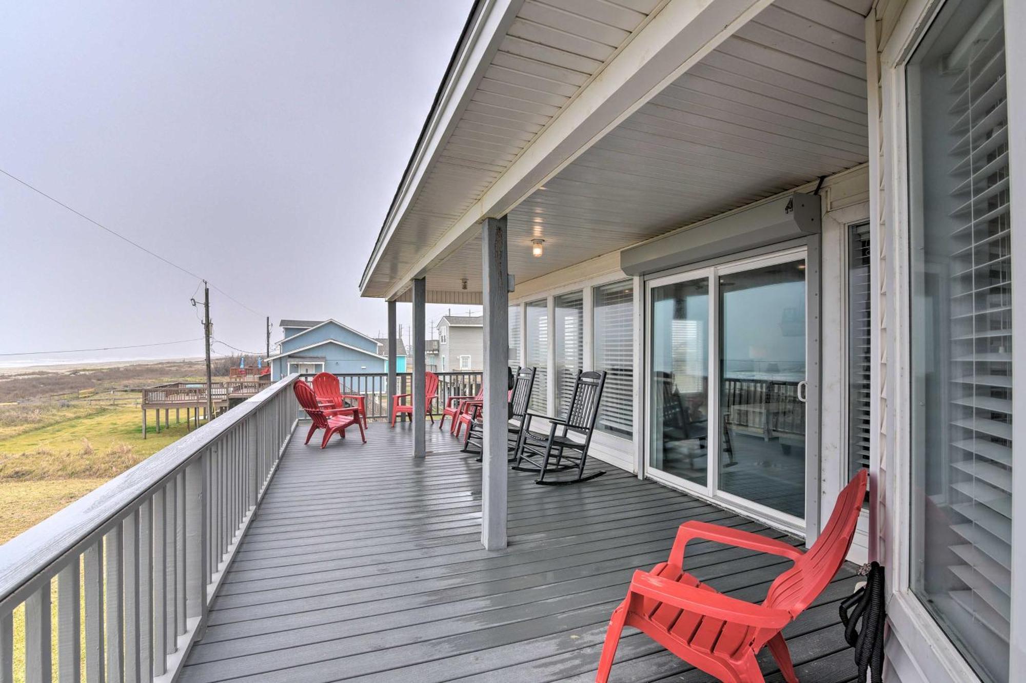 Oceanfront Galveston Home - Walk To Beach! 外观 照片